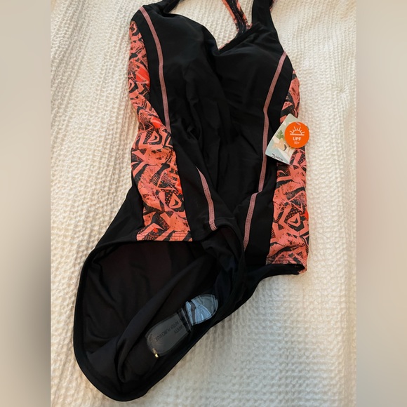 beautyin Women's One Piece Athletic Racerback Swimsuit Slimming Bathing Suit - Picture 6 of 8